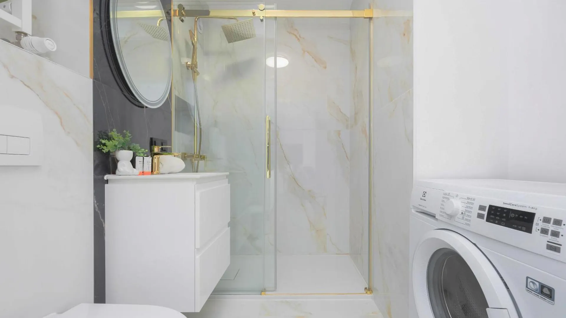 Capitol Bright Apartment In Central Warsaw By Noclegi Renters